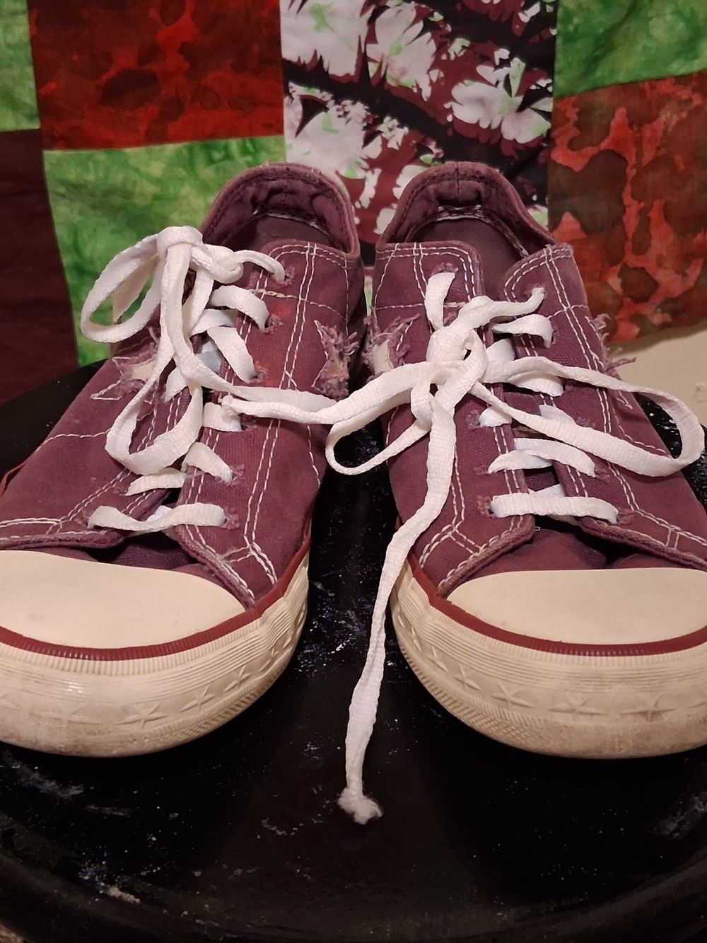 Women's 7.5 Plum Purple Converse Sneakers